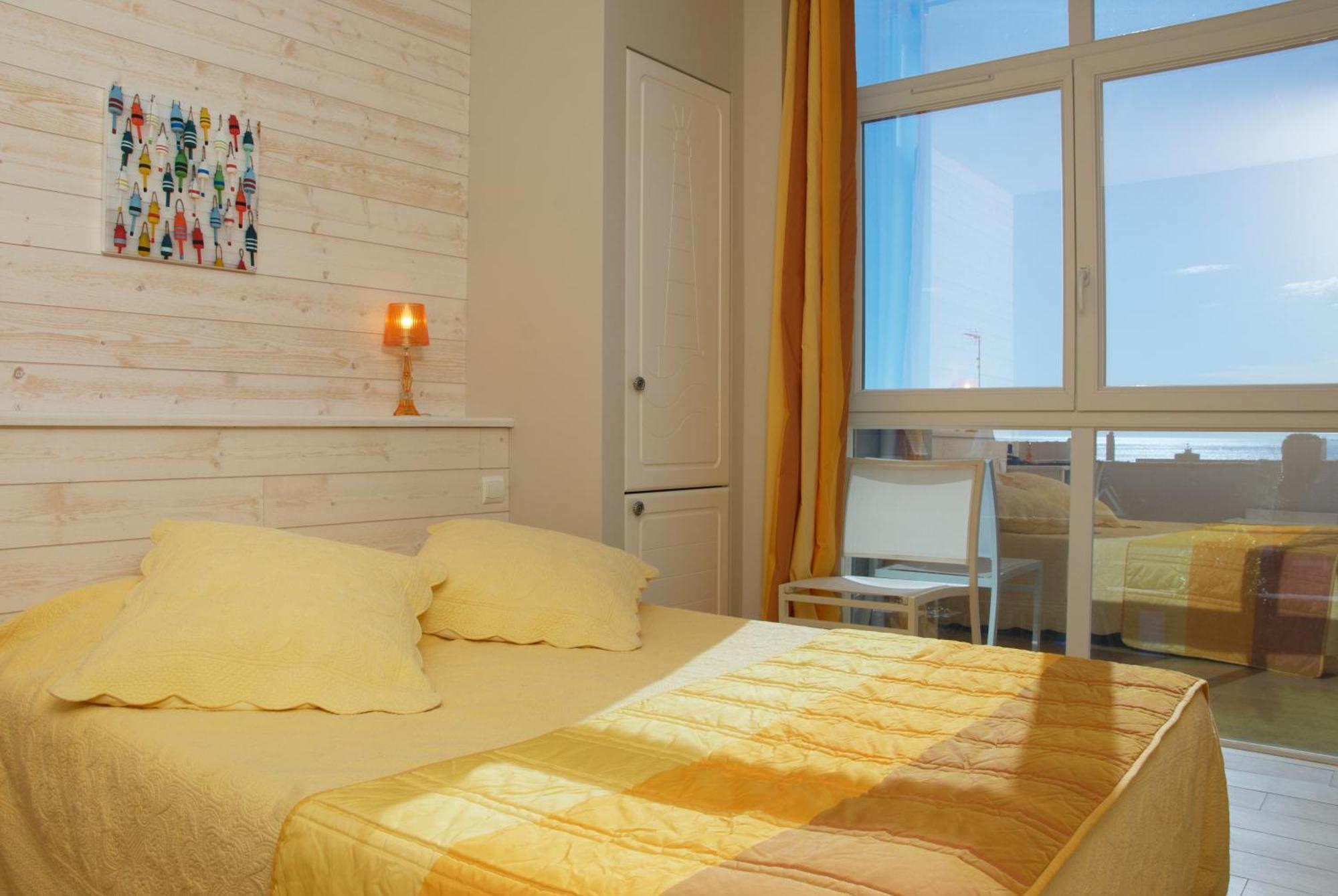 Logis Hotel Vent D'Iroise Plougonvelin Exteriör bild