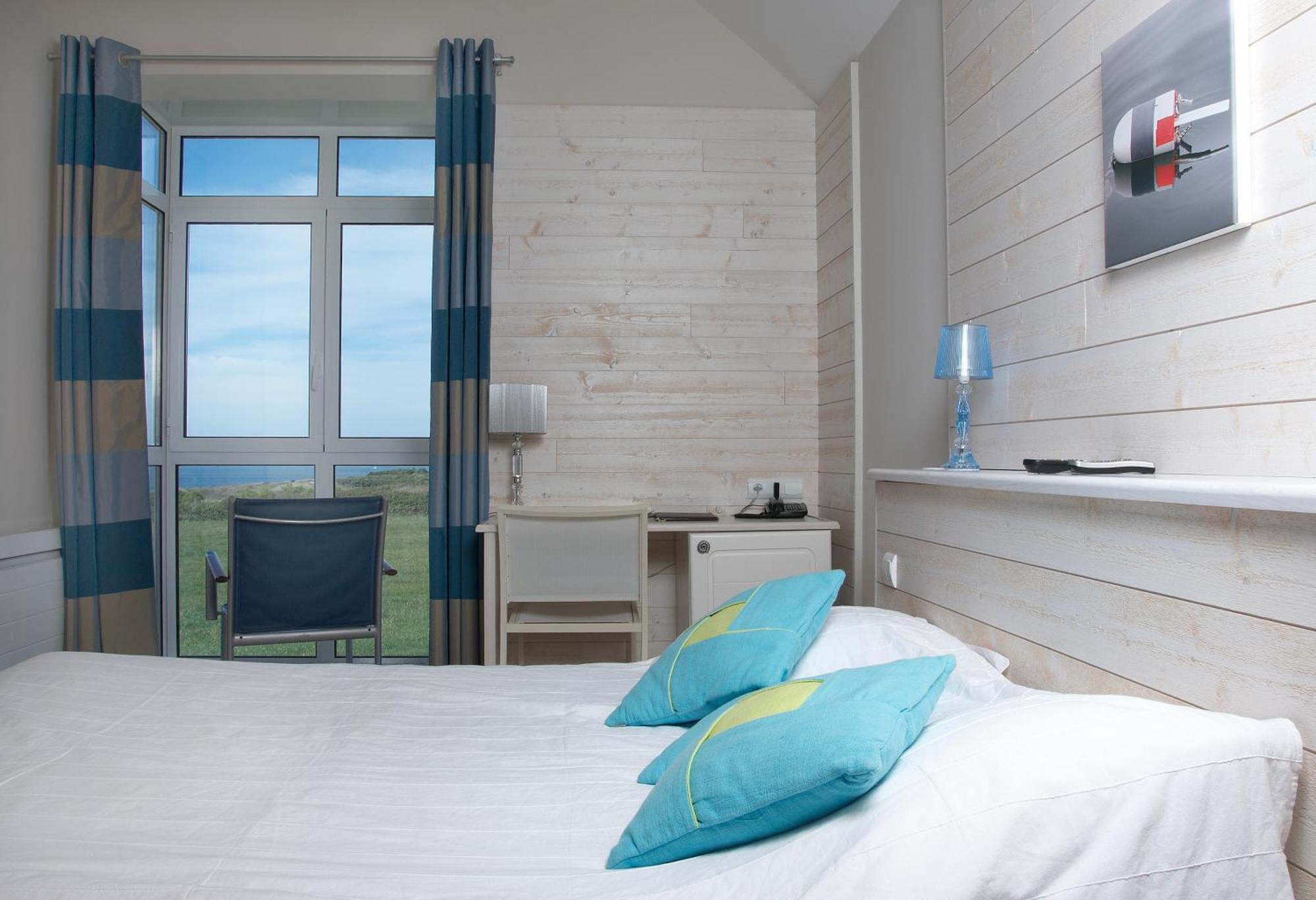 Logis Hotel Vent D'Iroise Plougonvelin Exteriör bild